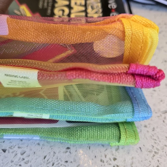 Mesh Pouches - Picture 2 of 7